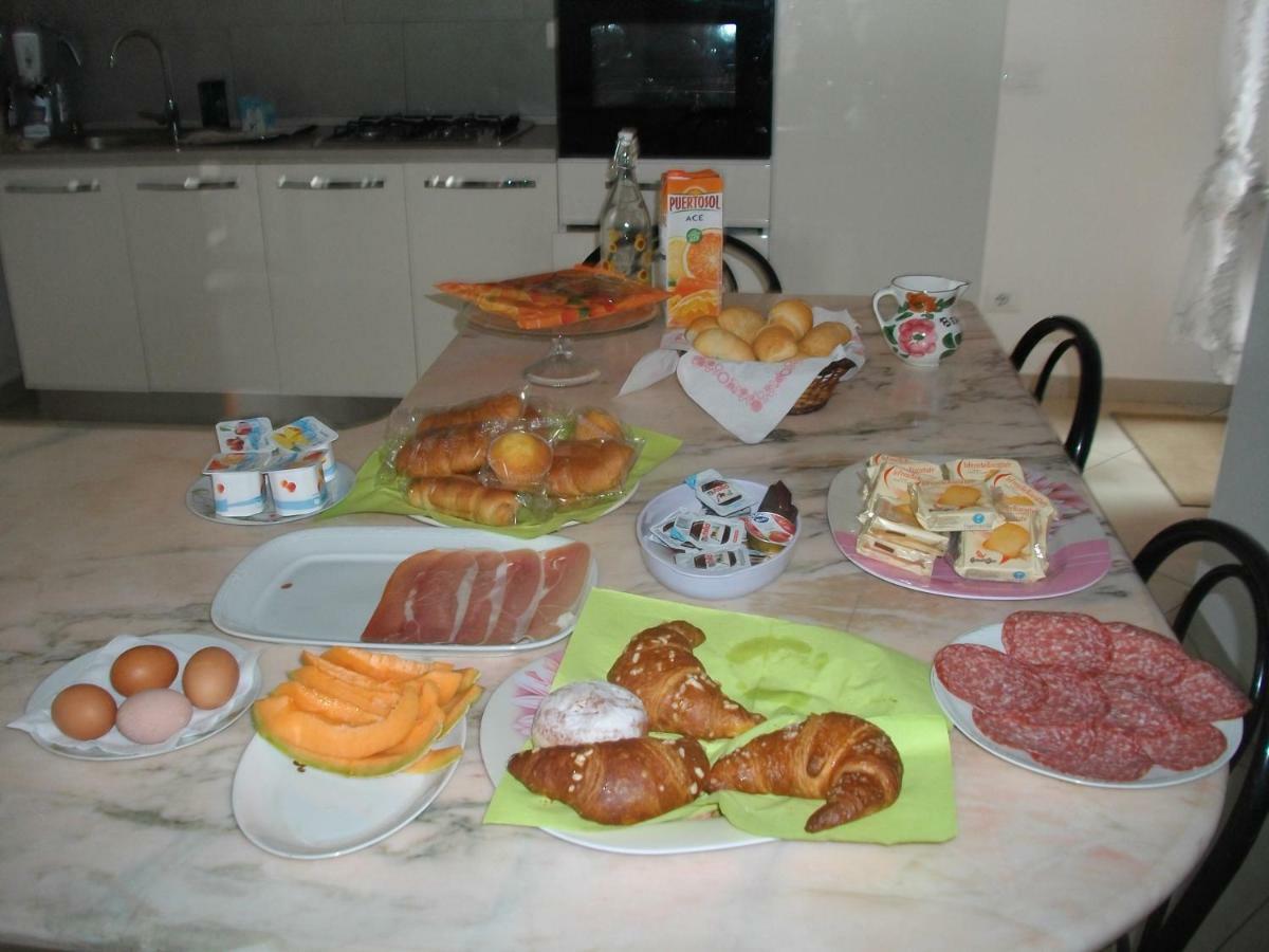Giulietta E Romeo Bed & Breakfast Peschiera del Garda Eksteriør bilde