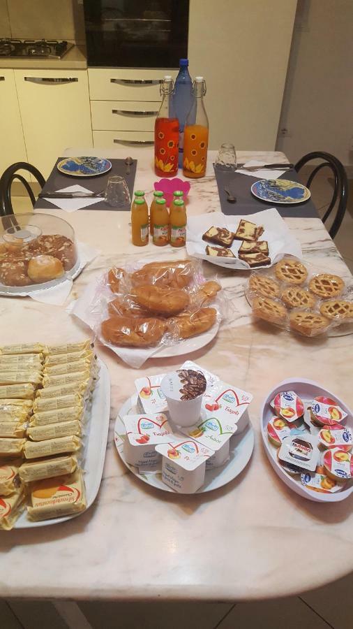 Giulietta E Romeo Bed & Breakfast Peschiera del Garda Eksteriør bilde